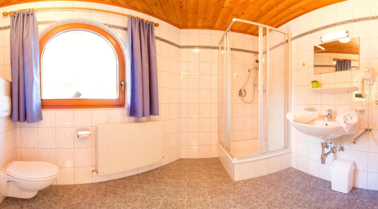 Haus Elisabeth Bed & Breakfast Neustift im Stubaital Room photo