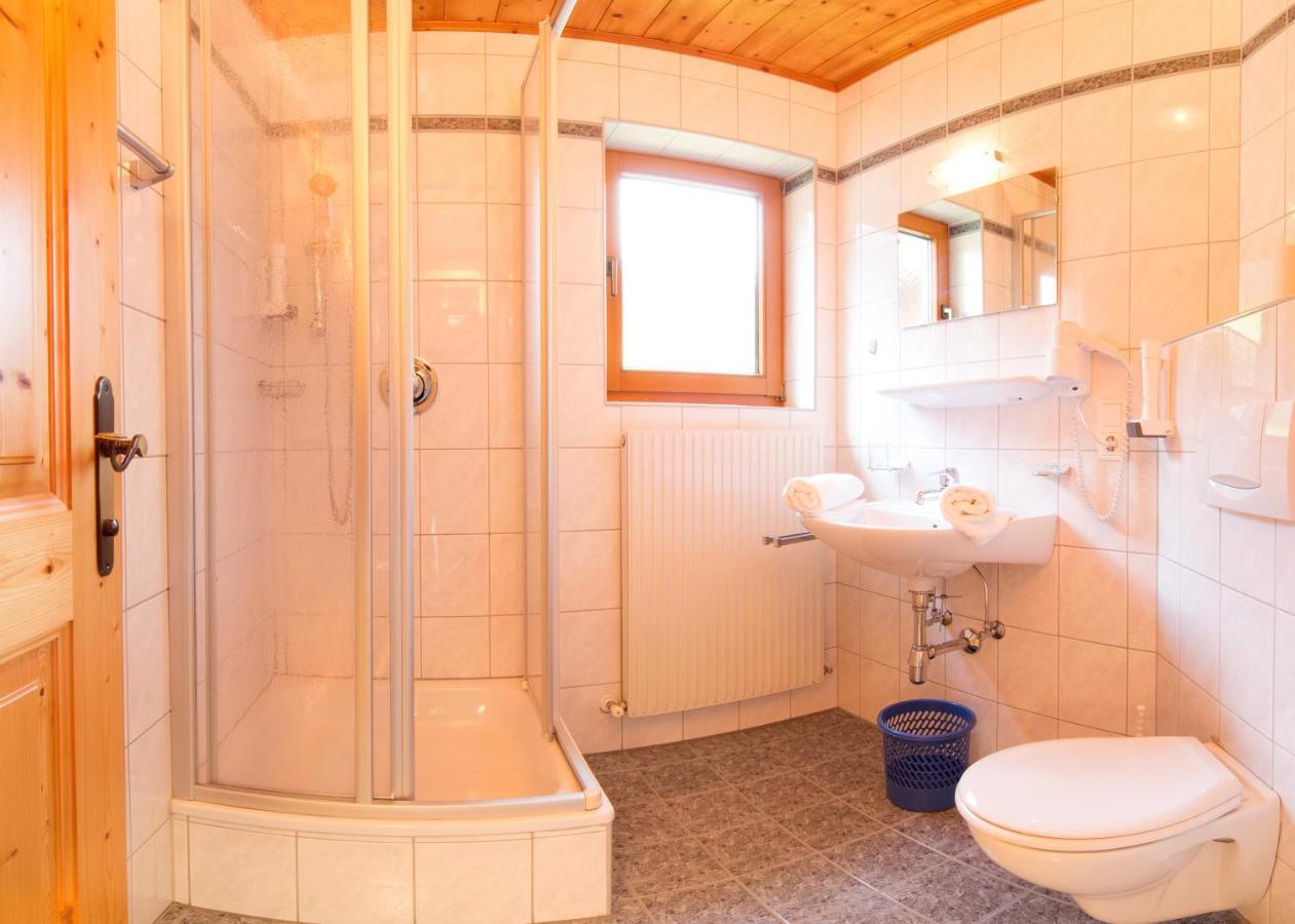 Haus Elisabeth Bed & Breakfast Neustift im Stubaital Room photo